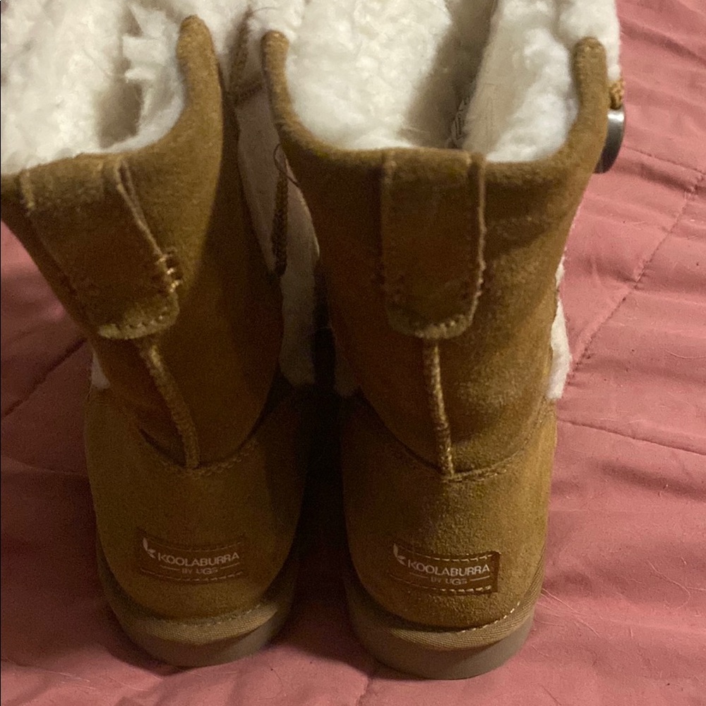 Koolaburra women Brown Boots with Cream Lining size 10